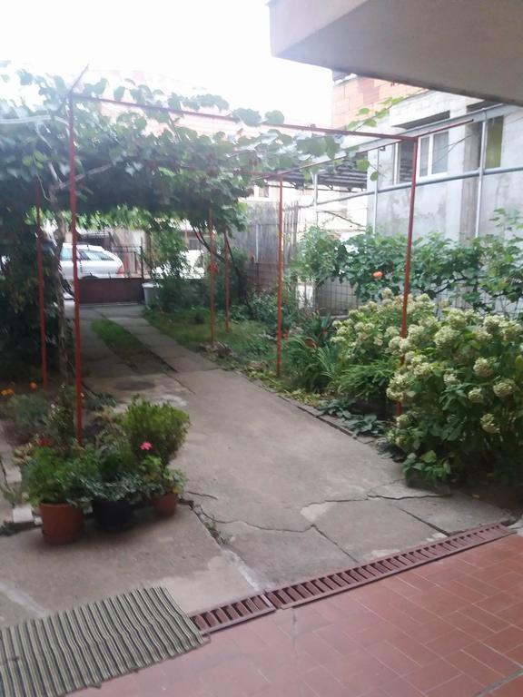 אוהריד Julija Guest House מראה חיצוני תמונה